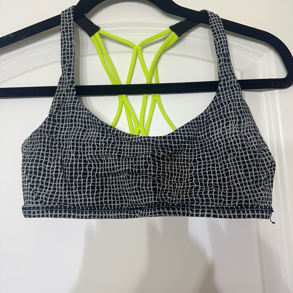 Lululemon Women's Black and Neon Green Sports Bra
